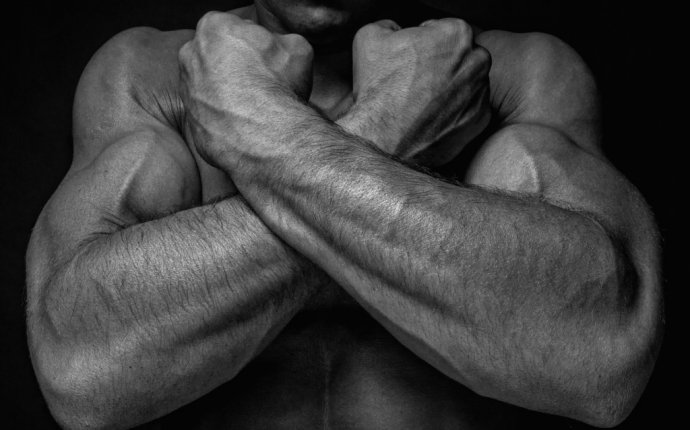 Daily Steps To Build Muscle Without Weights